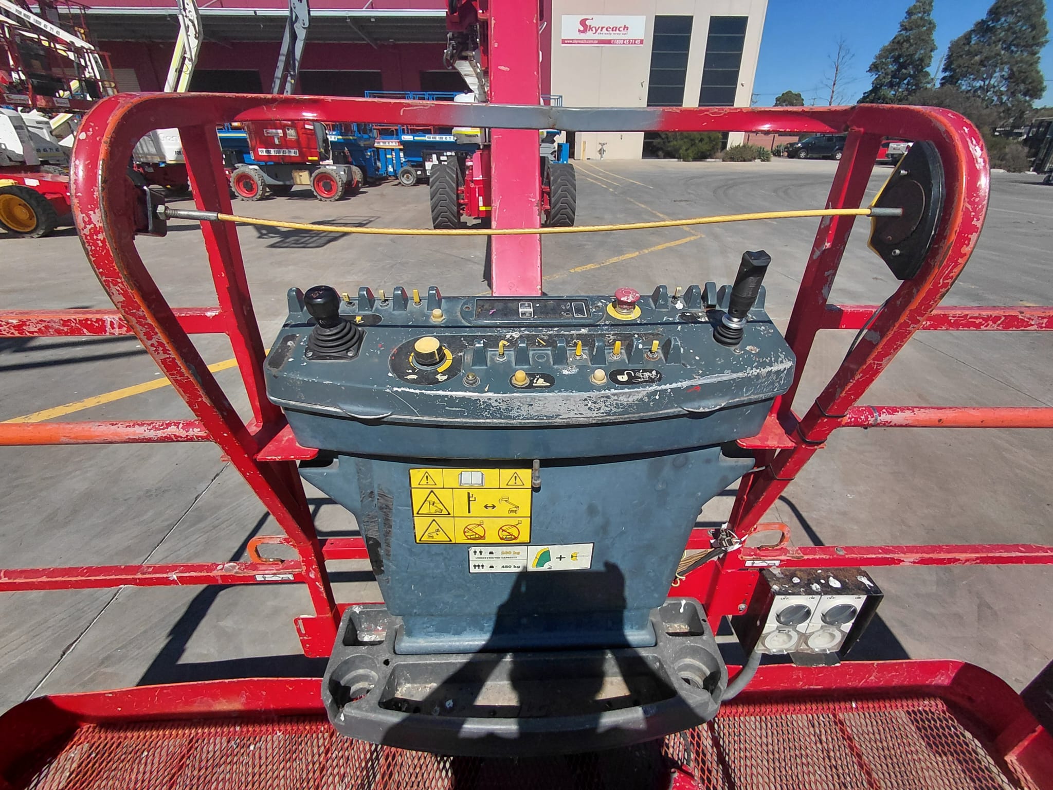 Telescopic Boom Lift - View 3